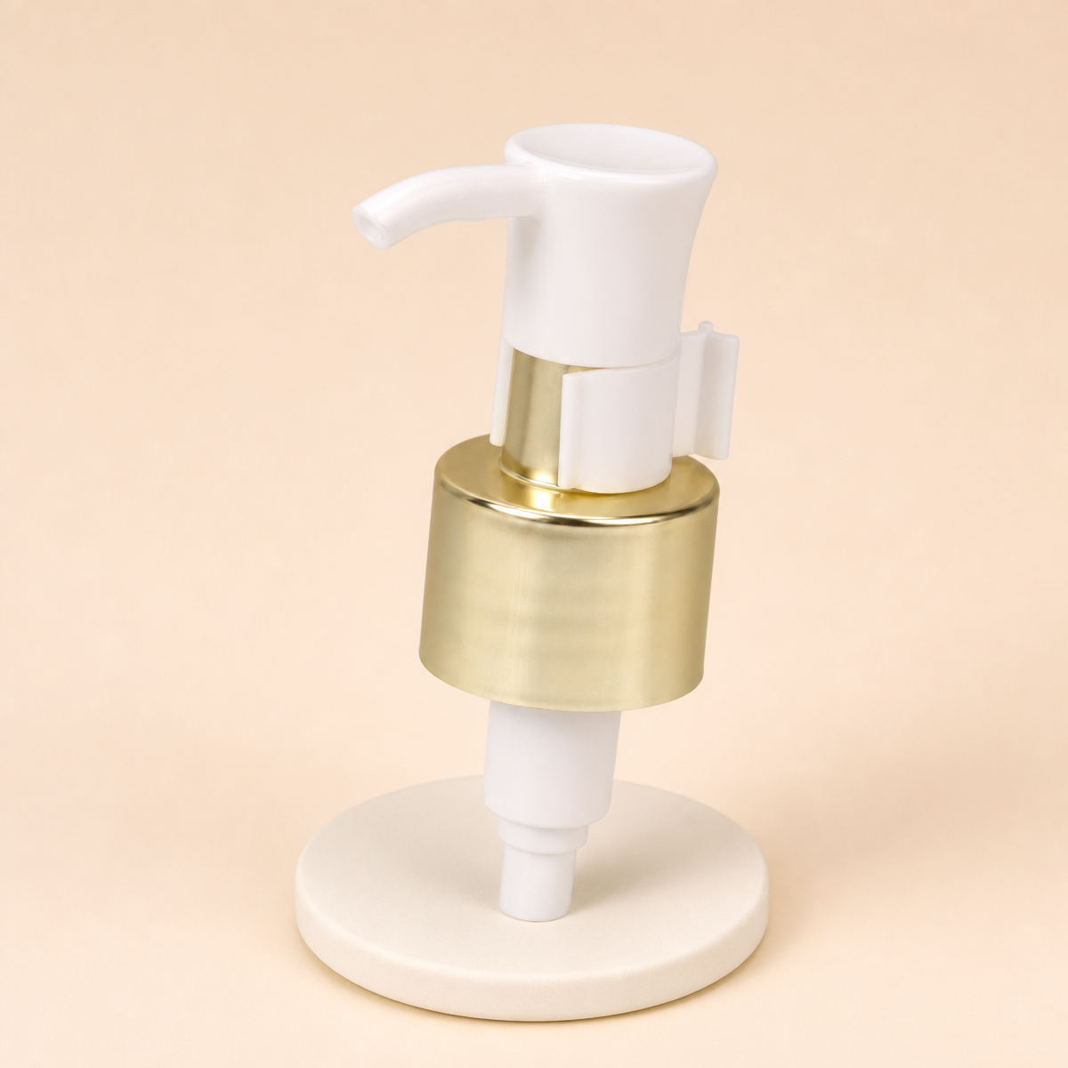light gold and white lotion pump light gold and white lotion pump